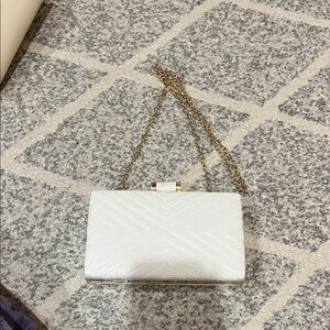 White Quilted Chain Shoulder Bag - Elegant Evening Clutch